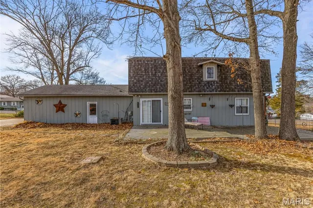 $293,750 | 1621 North 6th Street, De Soto, MO 63020