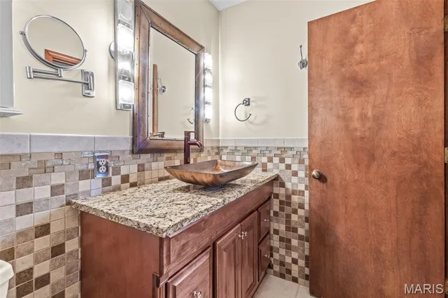 $293,750 | 1621 North 6th Street, De Soto, MO 63020