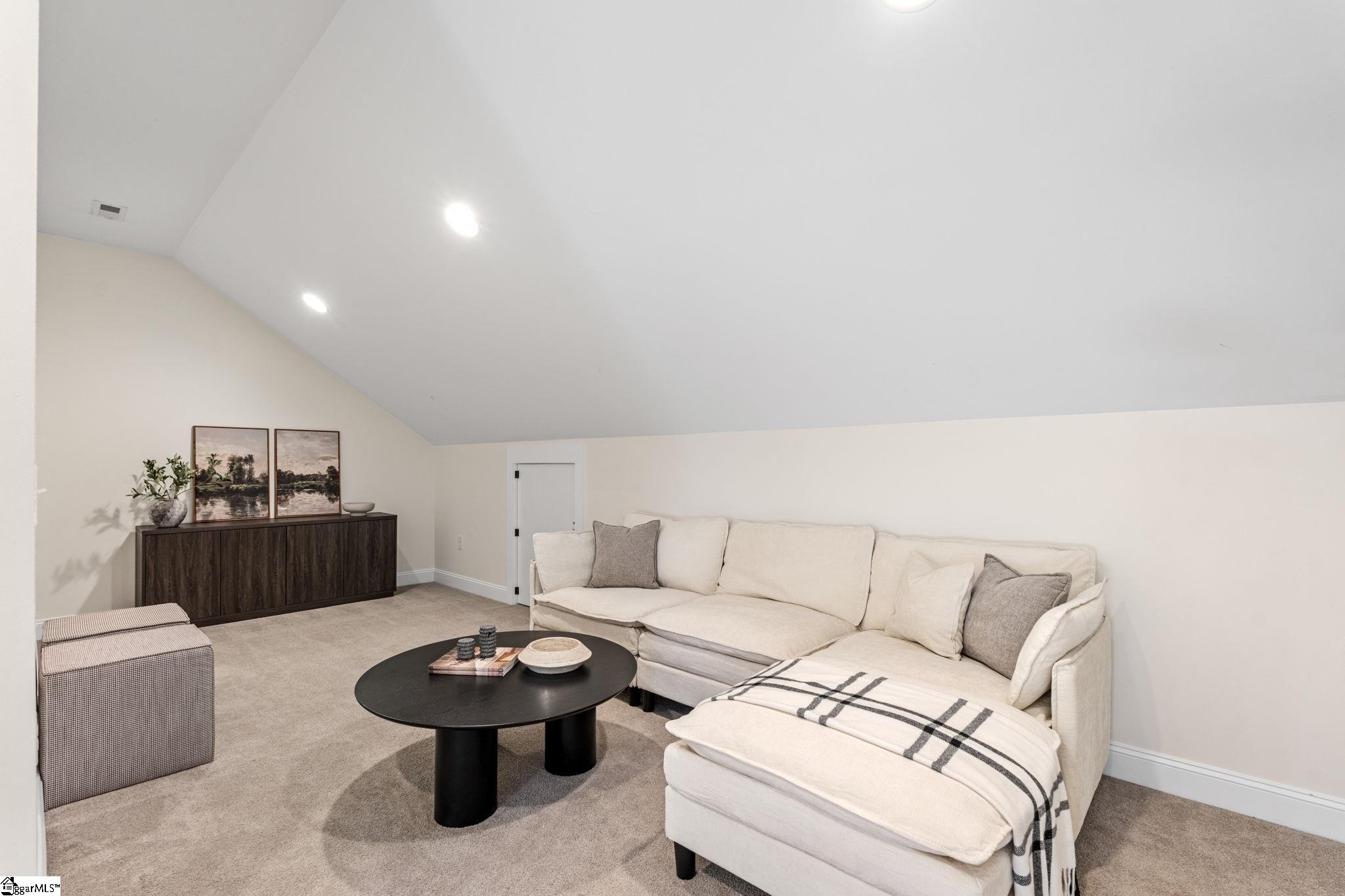 425 East Faris Road Greenville, SC 29605 - Photo 17 of 31