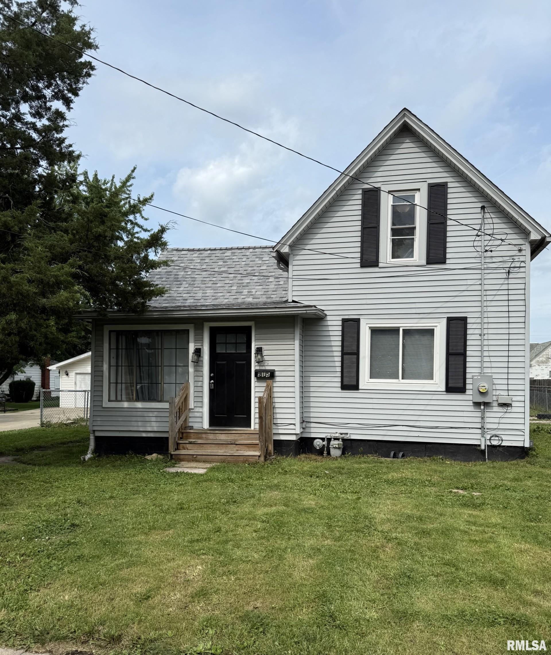 915 North Walnut Street Kewanee, IL 61443 - Photo 2 of 21
