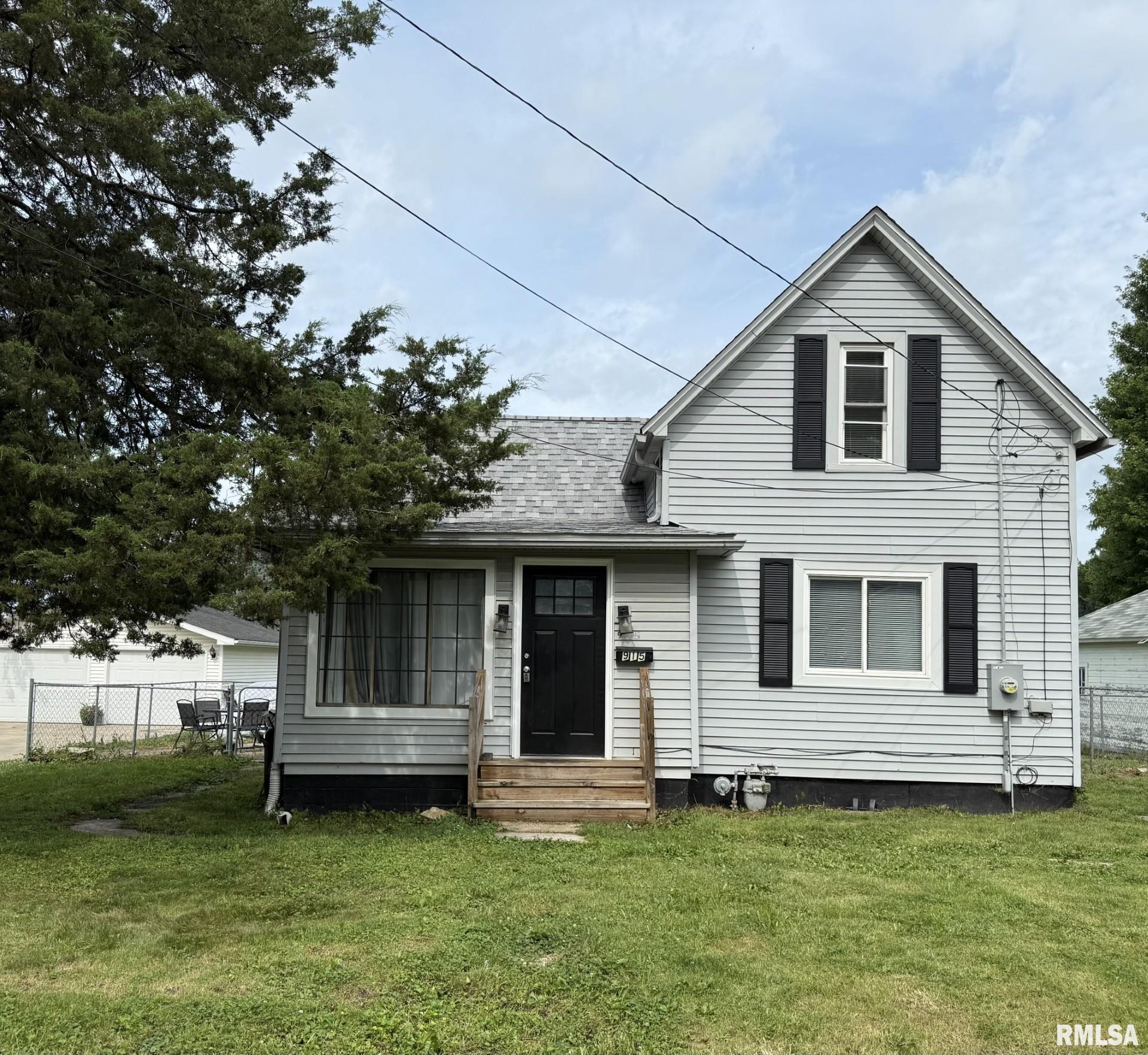 915 North Walnut Street Kewanee, IL 61443 - Photo 3 of 21