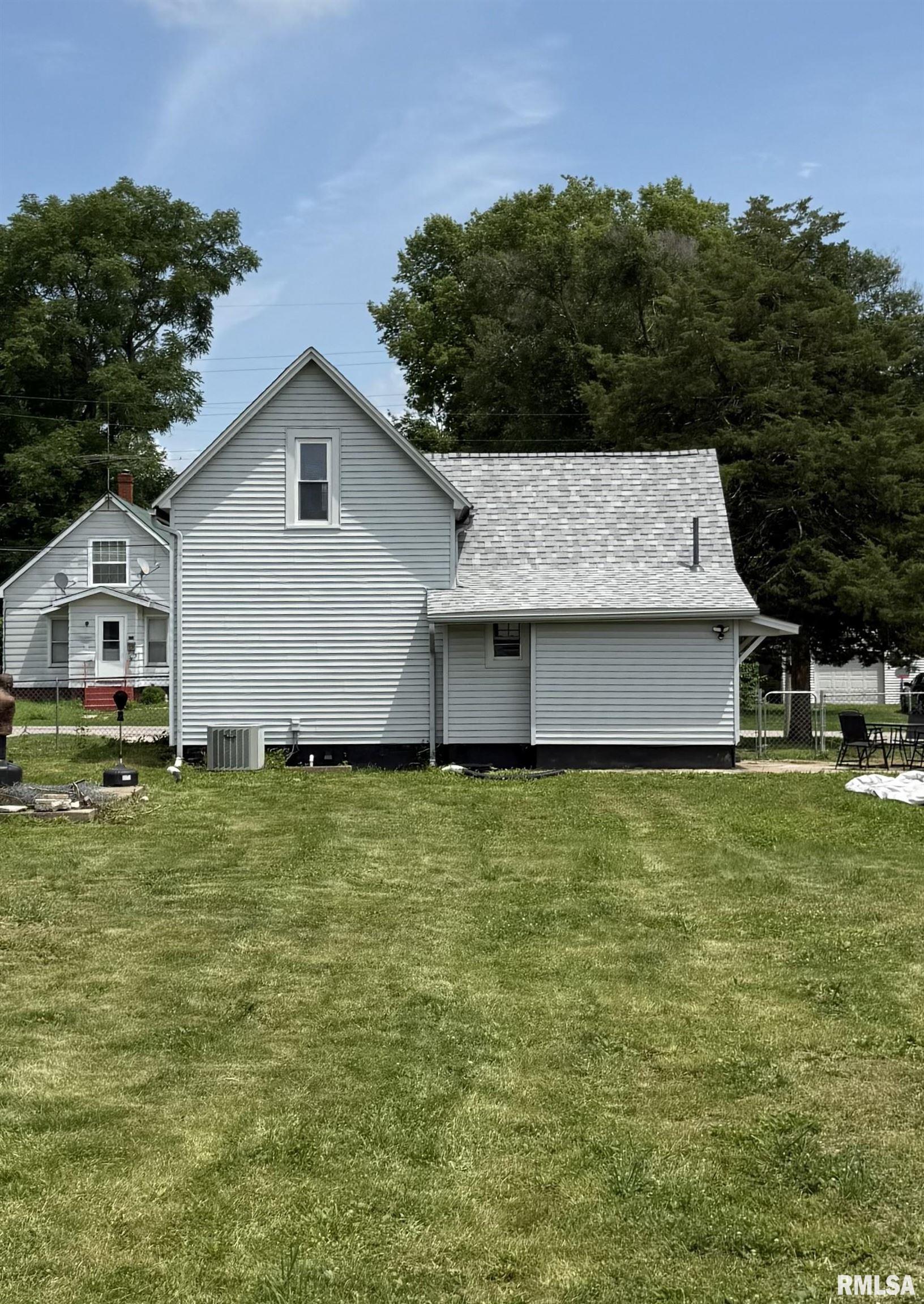 915 North Walnut Street Kewanee, IL 61443 - Photo 4 of 21