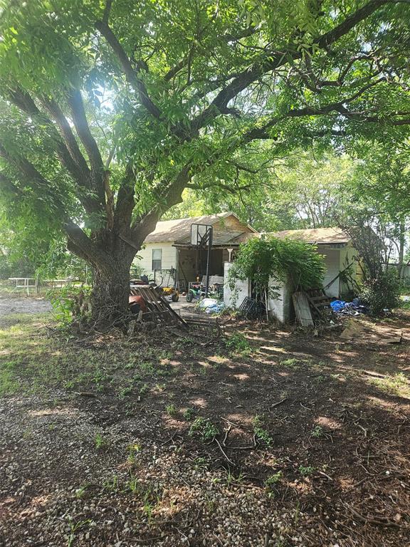 513 South Main Street Springtown, TX 76082 - Photo 8 of 10