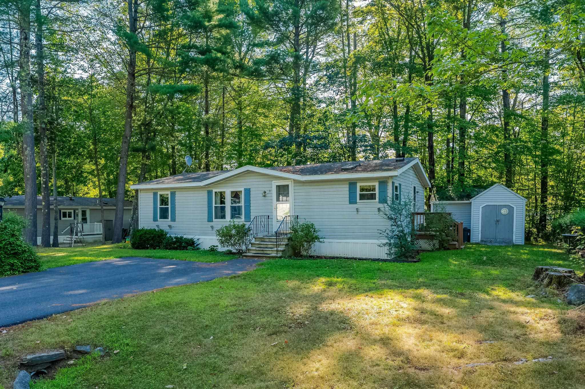10 York Court Rochester, NH 03868 - Photo 1 of 45