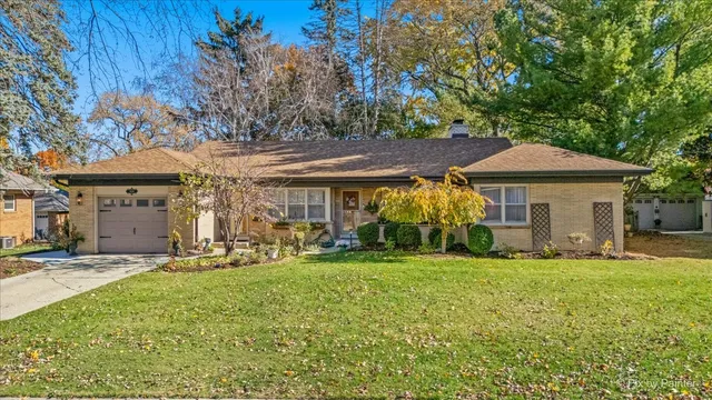 $375,000 | 369 Vincent Place, Elgin, IL 60123