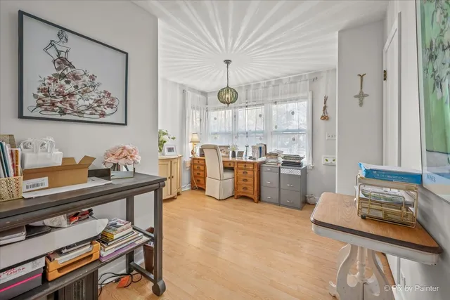 $375,000 | 369 Vincent Place, Elgin, IL 60123