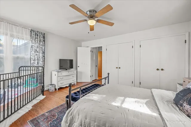 $375,000 | 369 Vincent Place, Elgin, IL 60123