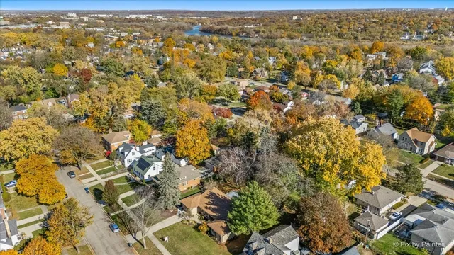 $375,000 | 369 Vincent Place, Elgin, IL 60123