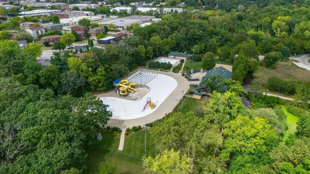 $375,000 | 369 Vincent Place, Elgin, IL 60123