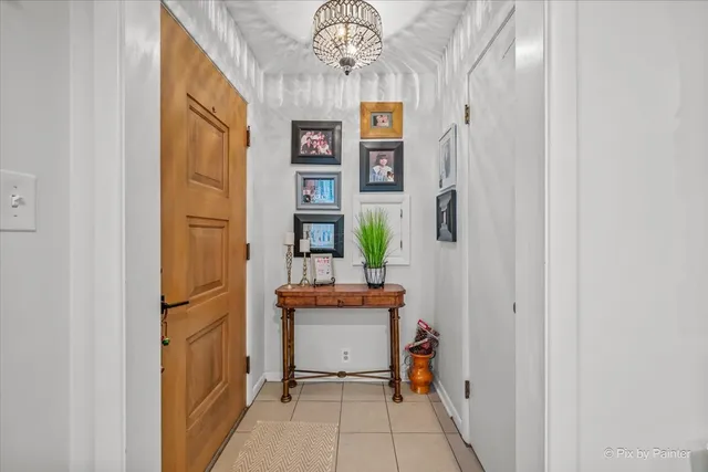 $375,000 | 369 Vincent Place, Elgin, IL 60123