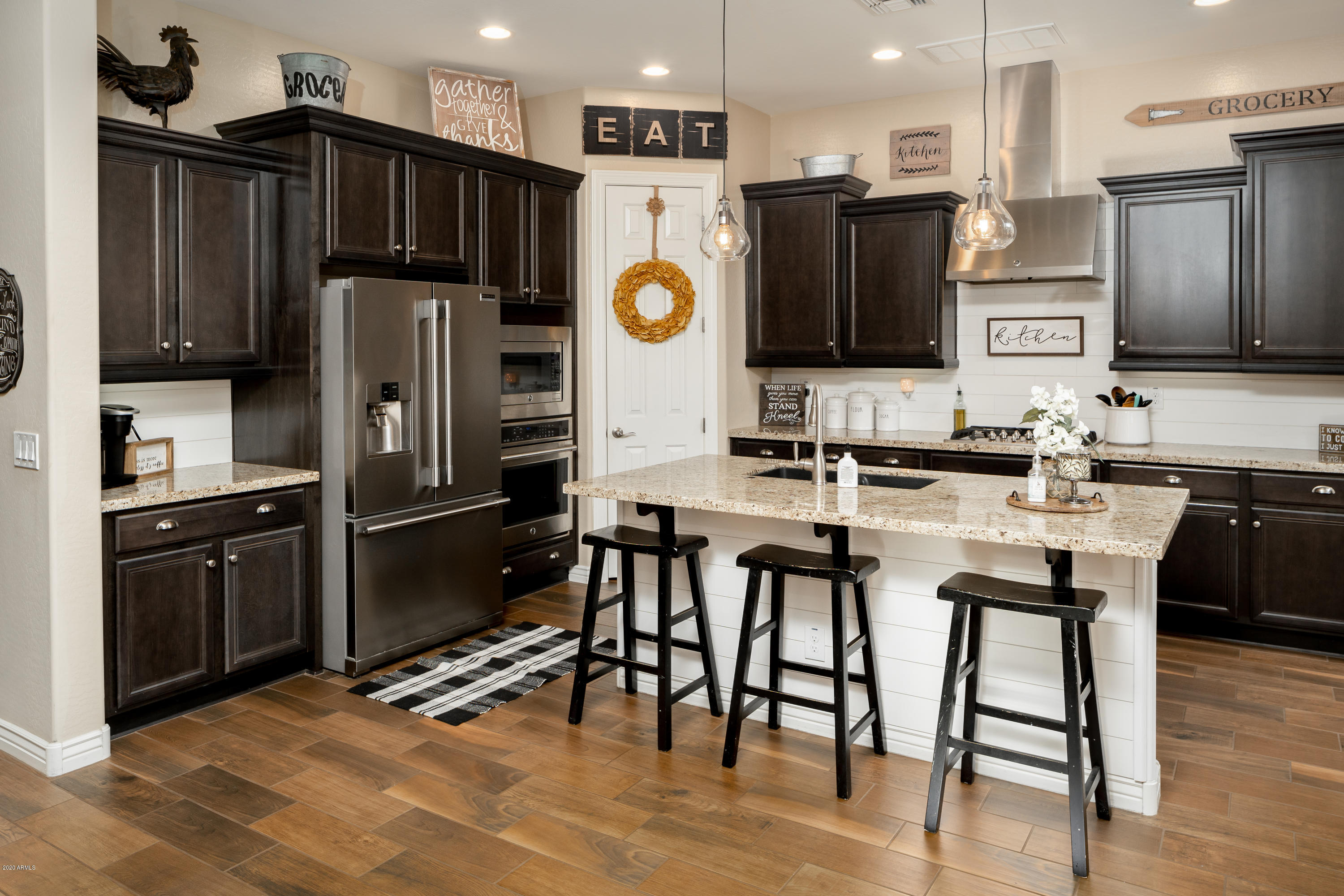 2271 East Saddlebrook Road Gilbert, AZ 85298 - Photo 12 of 33 20200427-DSC02161-Edit