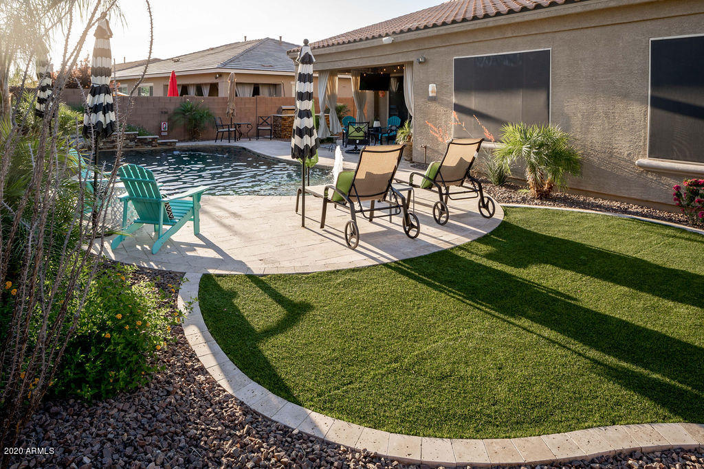 2271 East Saddlebrook Road Gilbert, AZ 85298 - Photo 17 of 33 20200427-DSC02176-Edit