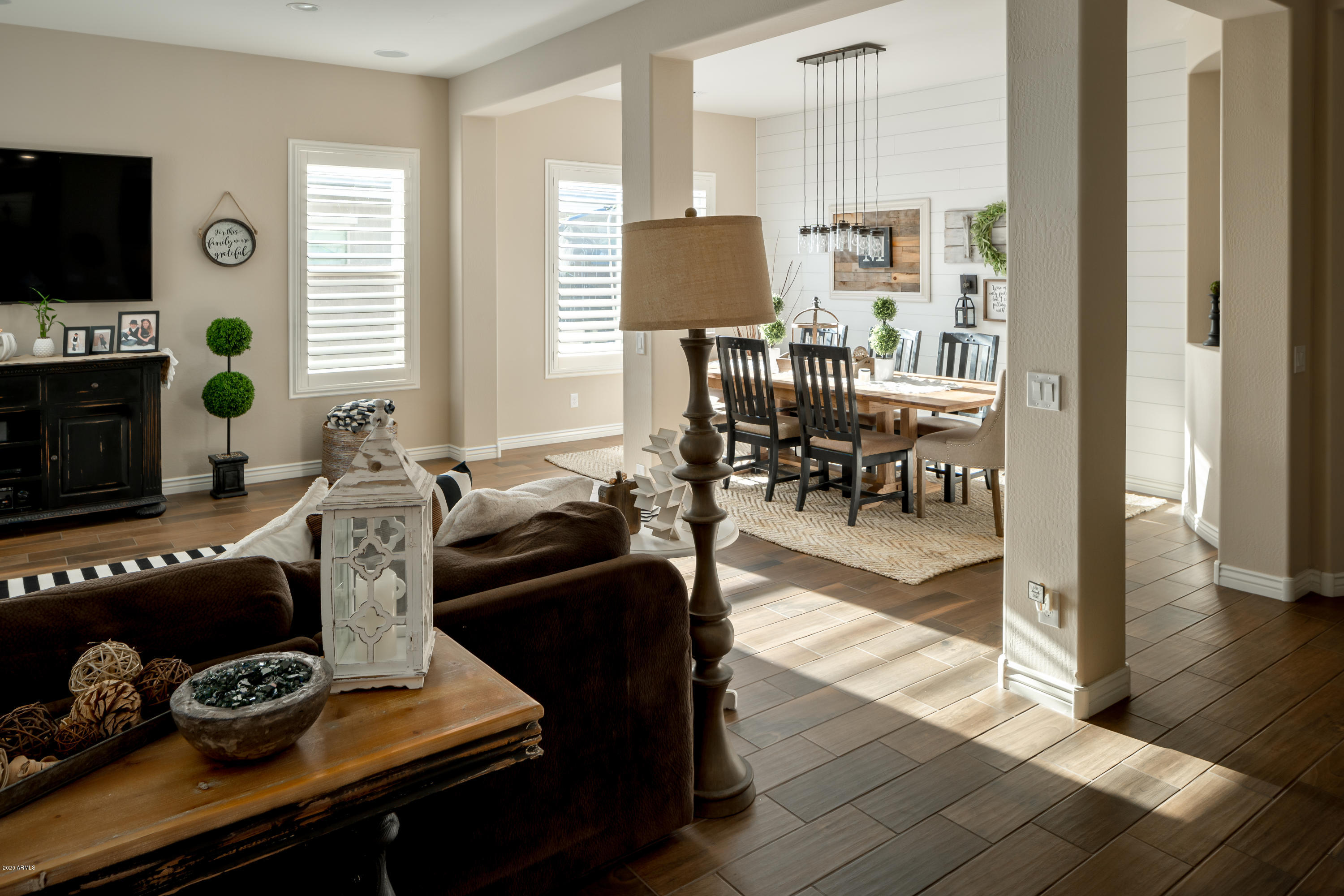 2271 East Saddlebrook Road Gilbert, AZ 85298 - Photo 9 of 33 20200427-DSC02113-Edit