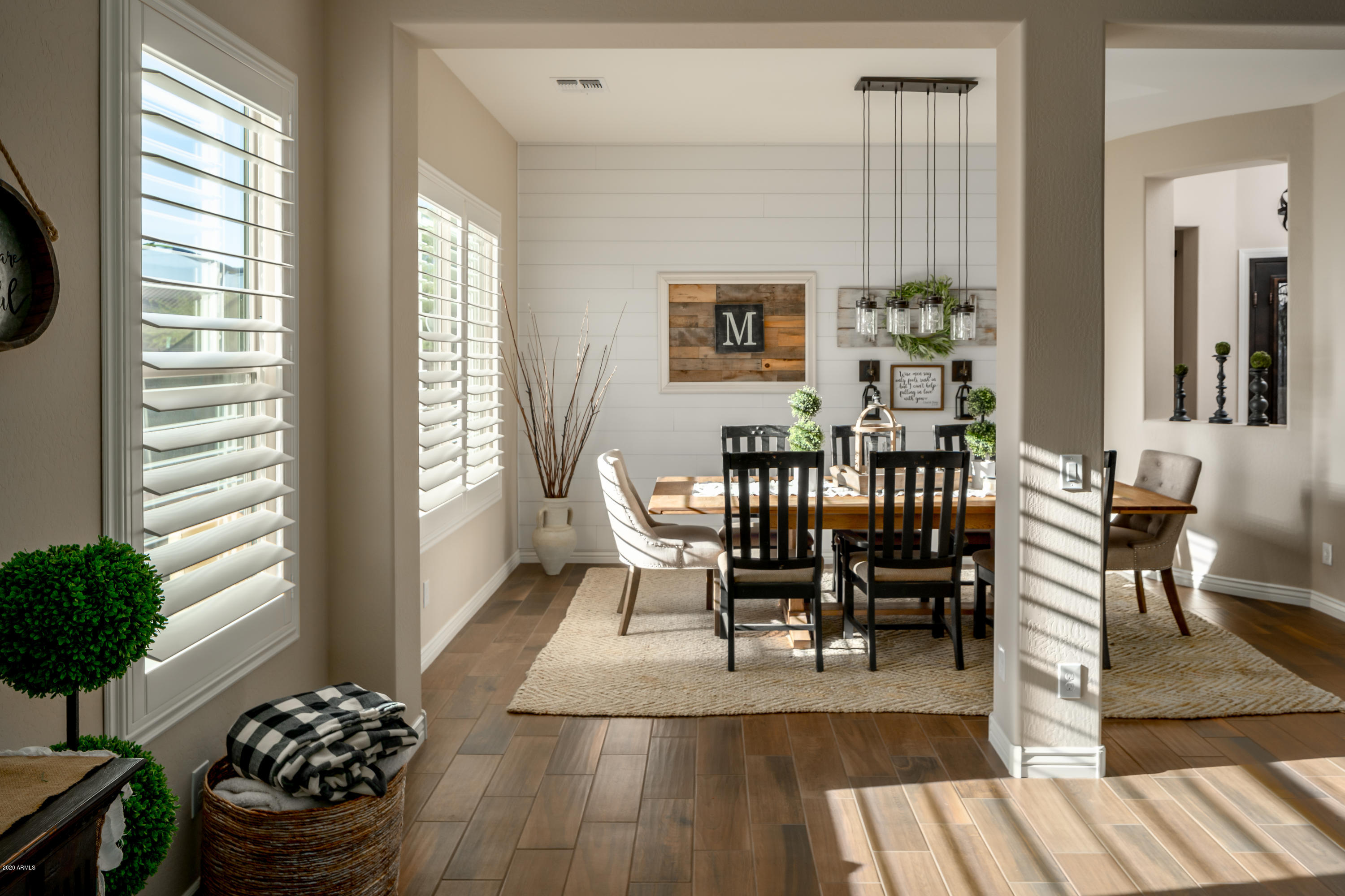 2271 East Saddlebrook Road Gilbert, AZ 85298 - Photo 10 of 33 20200427-DSC02097-Edit