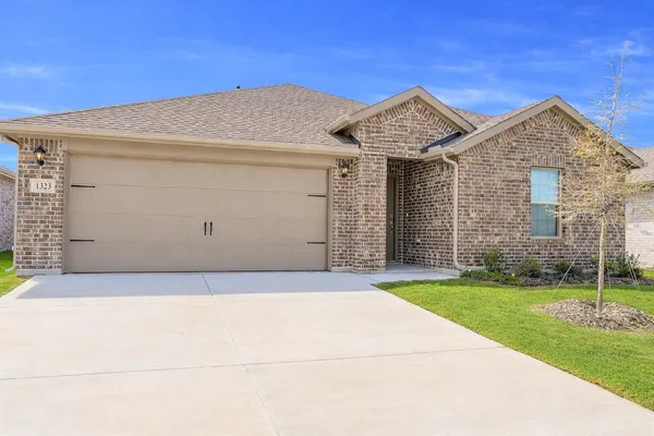 $3,000 | 1323 Taggart Street, Royse City, TX 75189