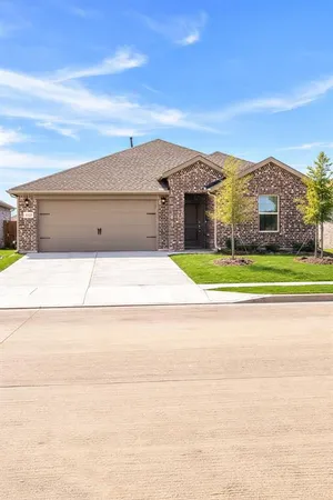 $3,000 | 1323 Taggart Street, Royse City, TX 75189