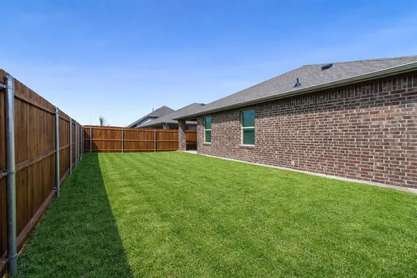 $3,000 | 1323 Taggart Street, Royse City, TX 75189