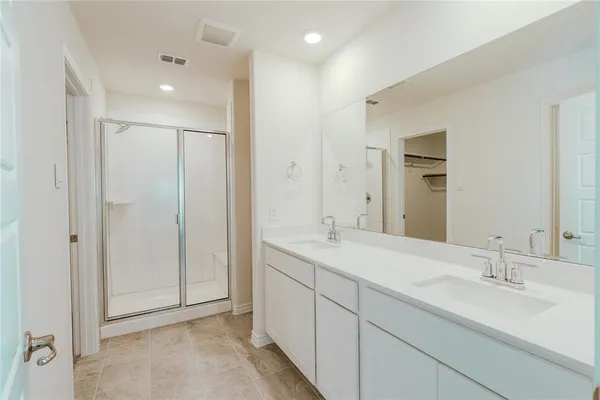 $3,000 | 1323 Taggart Street, Royse City, TX 75189