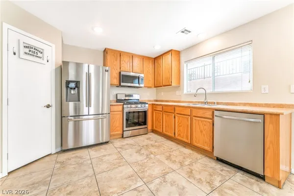 $1,900 | 609 Beckton Park Avenue, Las Vegas, NV 89178