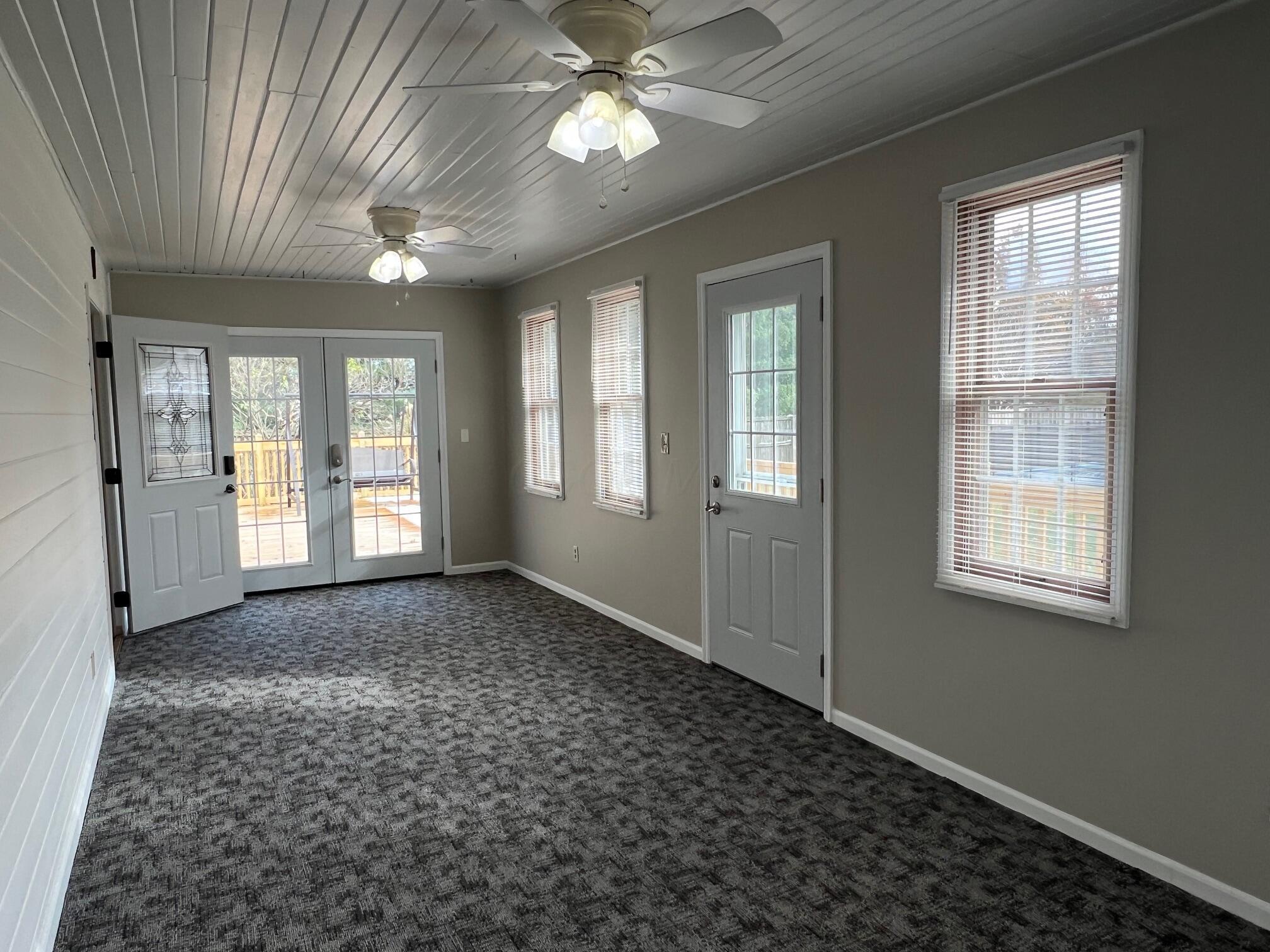 7543 Palmer Road Southwest Pataskala, OH 43062 - Photo 22 of 84 3 Season Room - 7543 Palmer Road SW, Pataskala, OH 43062