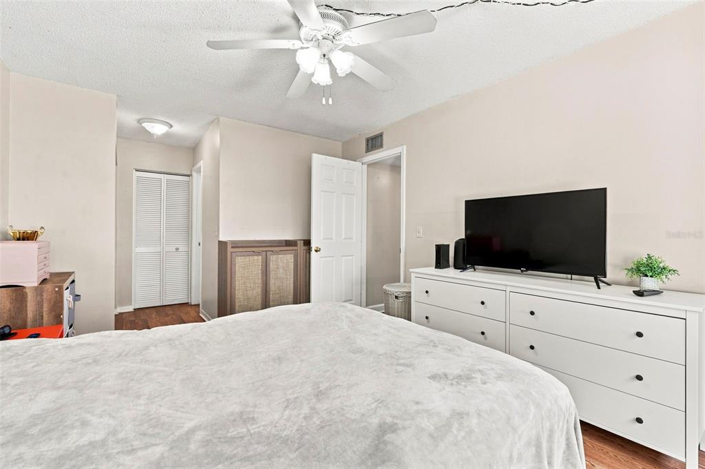 2095 Sunset Point Road, Unit 2302 Clearwater, FL 33765 - Photo 34 of 51 Gallery Image 34