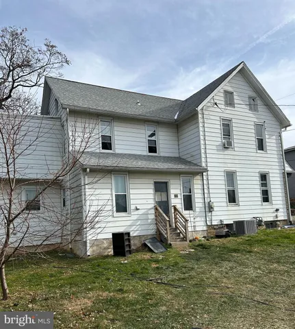 $214,900 | 9 West Pennsylvania Avenue, Stewartstown, PA 17363