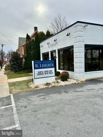 $214,900 | 9 West Pennsylvania Avenue, Stewartstown, PA 17363