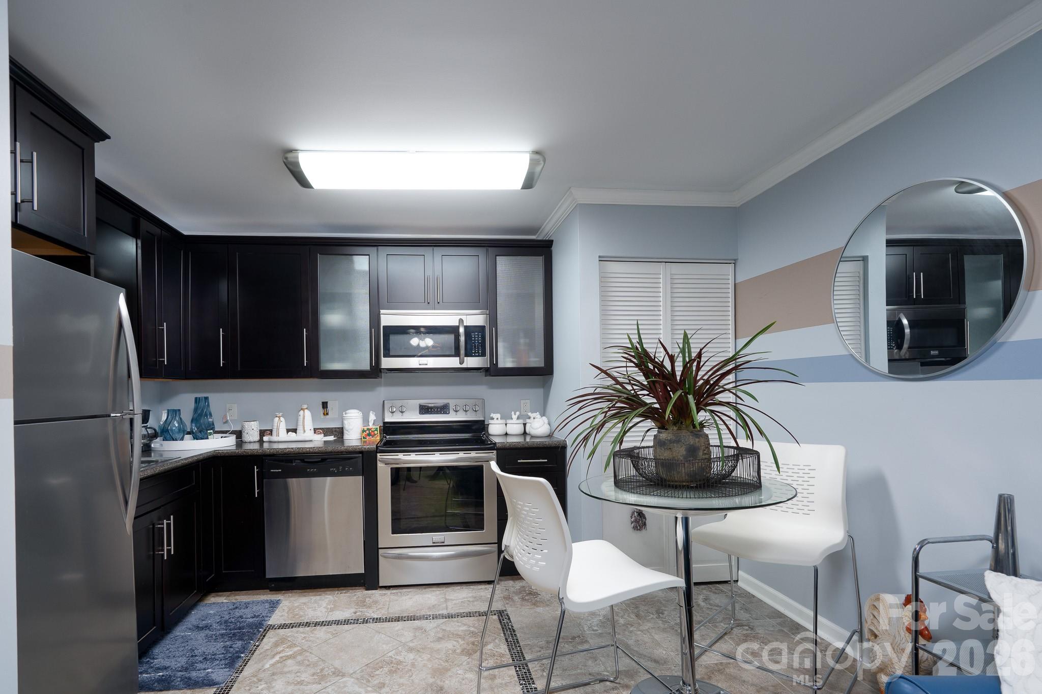109 Stroupe Road, Unit E Gastonia, NC 28056 - Photo 6 of 24 Gallery Image 6