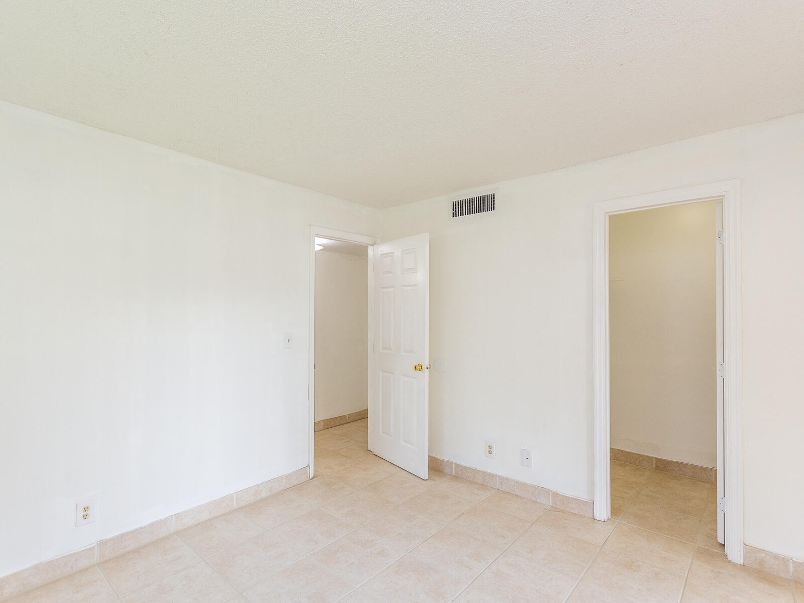 618 Northwest 13th Street, Unit 13 Boca Raton, FL 33486 - Photo 22 of 26 618 NW 13th St Unit 13 Boca Raton FL 334