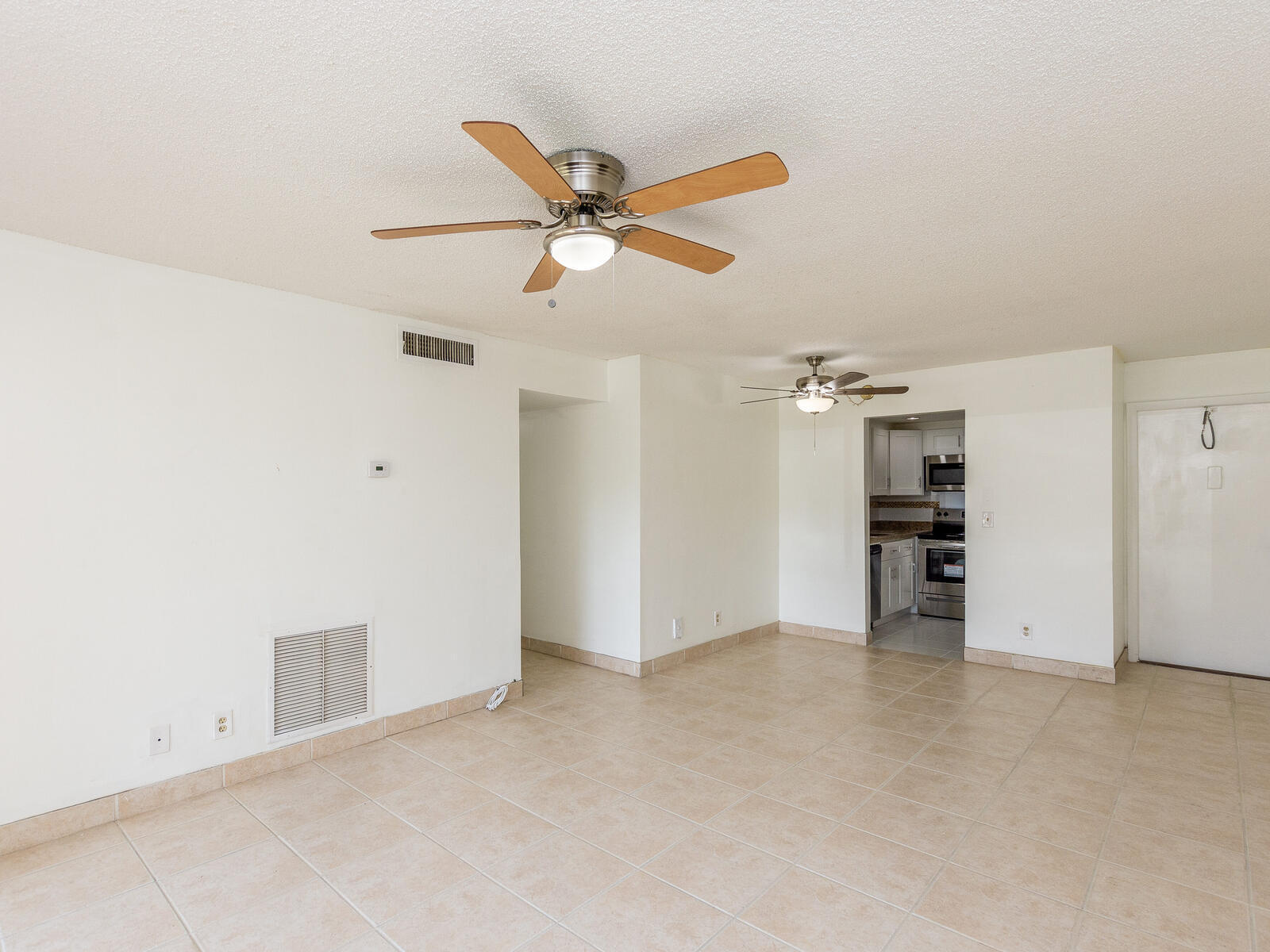 618 Northwest 13th Street, Unit 13 Boca Raton, FL 33486 - Photo 9 of 26 618 NW 13th St Unit 13 Boca Raton FL 334