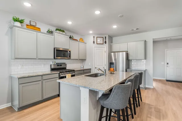 $444,900 | 252 Brook Avenue, White House, TN 37188