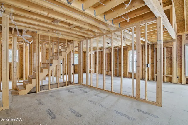 $575,000 | 13 Haskell Road, Peru, MA 01235