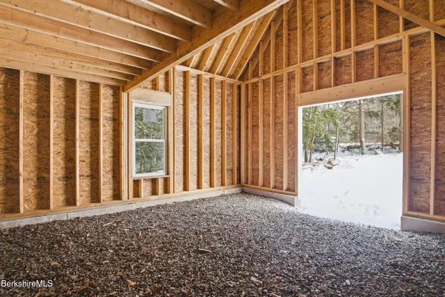 $575,000 | 13 Haskell Road, Peru, MA 01235