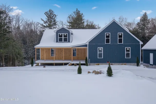 $575,000 | 13 Haskell Road, Peru, MA 01235