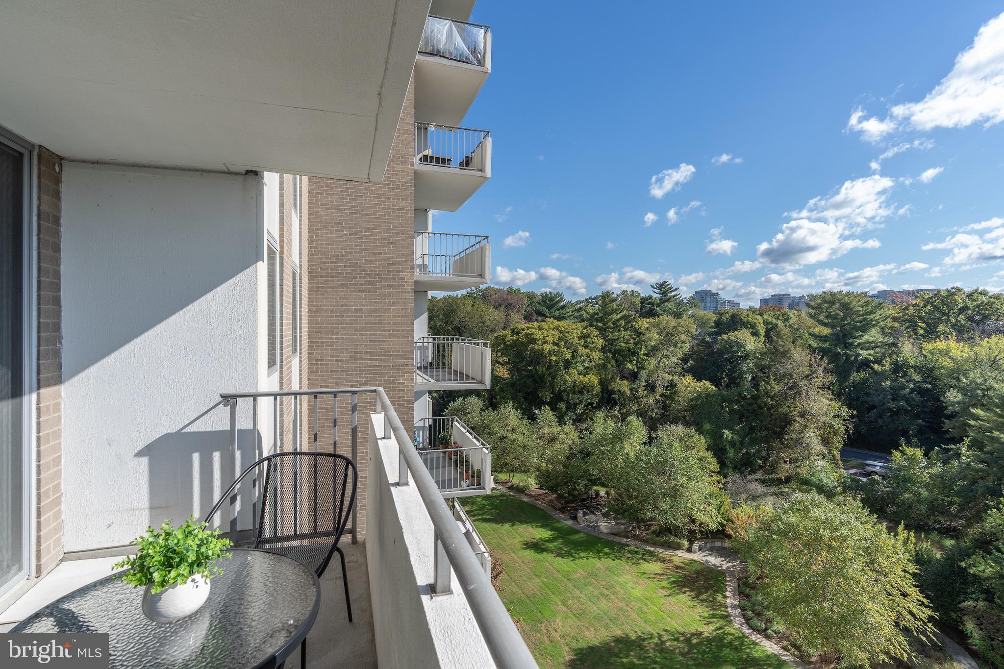 5101 River Road, Unit 1006 Bethesda, MD 20816 - Photo 16 of 49 Gallery Image 16