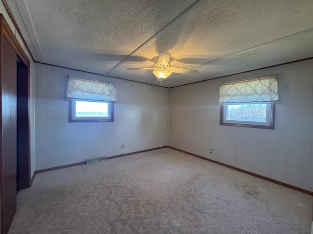 $410,000 | 32158 County Road 1, La Crescent, MN 55947