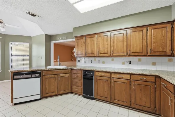 $624,900 | 150 Fawn Hollow Drive, Argyle, TX 76226