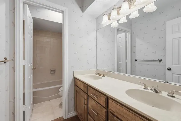 $624,900 | 150 Fawn Hollow Drive, Argyle, TX 76226