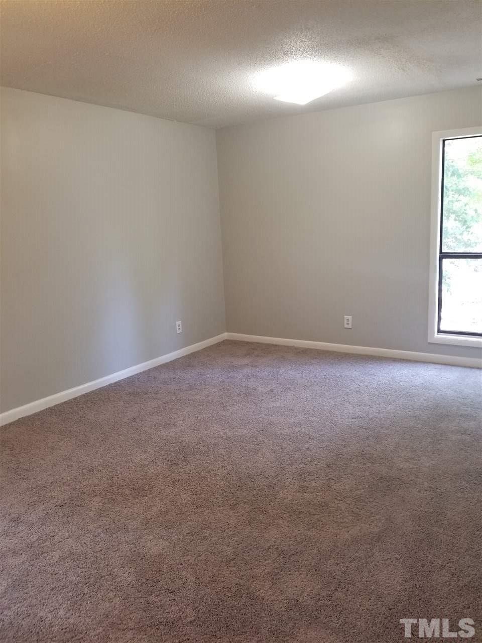 5824 Pointer Drive, Unit 202 Raleigh, NC 27609 - Photo 4 of 22 Gallery Image 4