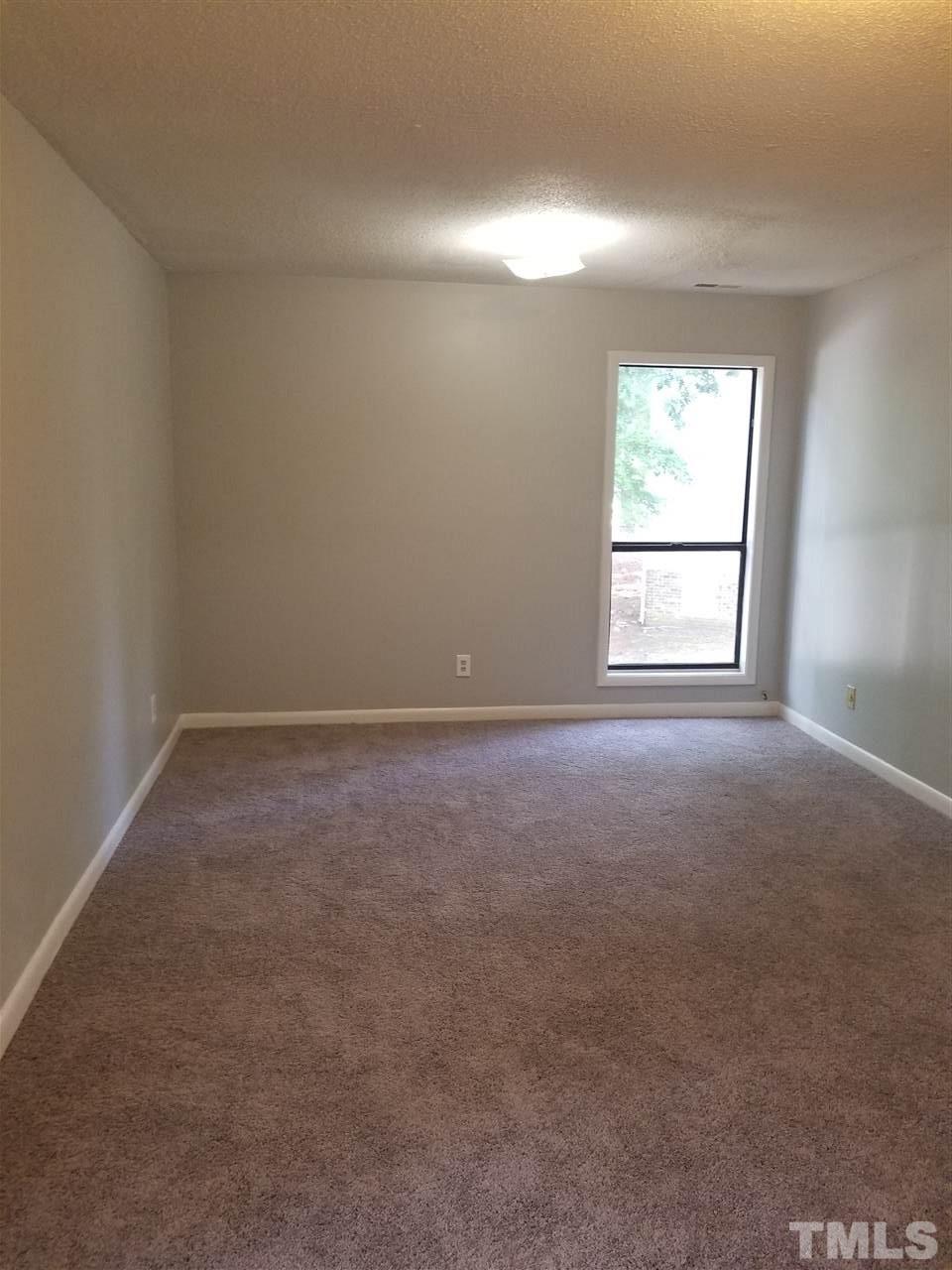 5824 Pointer Drive, Unit 202 Raleigh, NC 27609 - Photo 5 of 22 Gallery Image 5