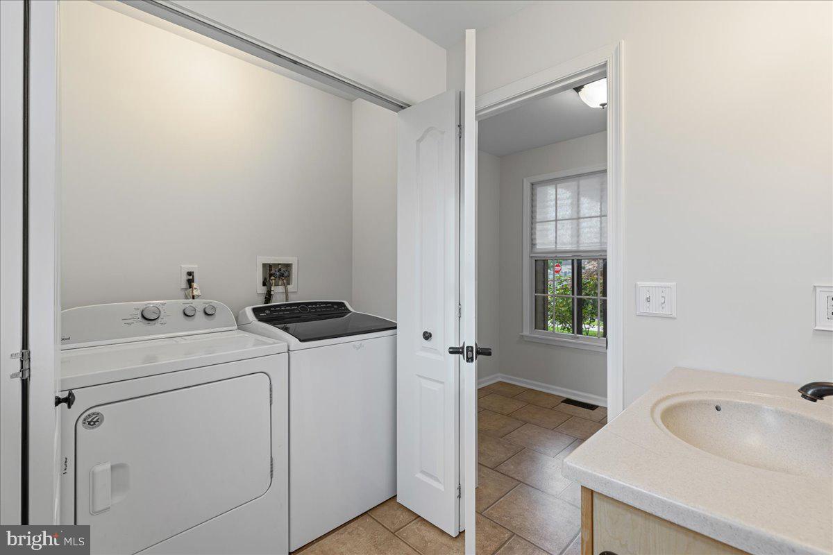 51 Egbert Street Pemberton, NJ 08068 - Photo 20 of 36 a view of bathroom with a sink and a bathtub