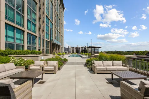 $625,000 | 900 20th Avenue South, Unit 1006, Nashville, TN 37212