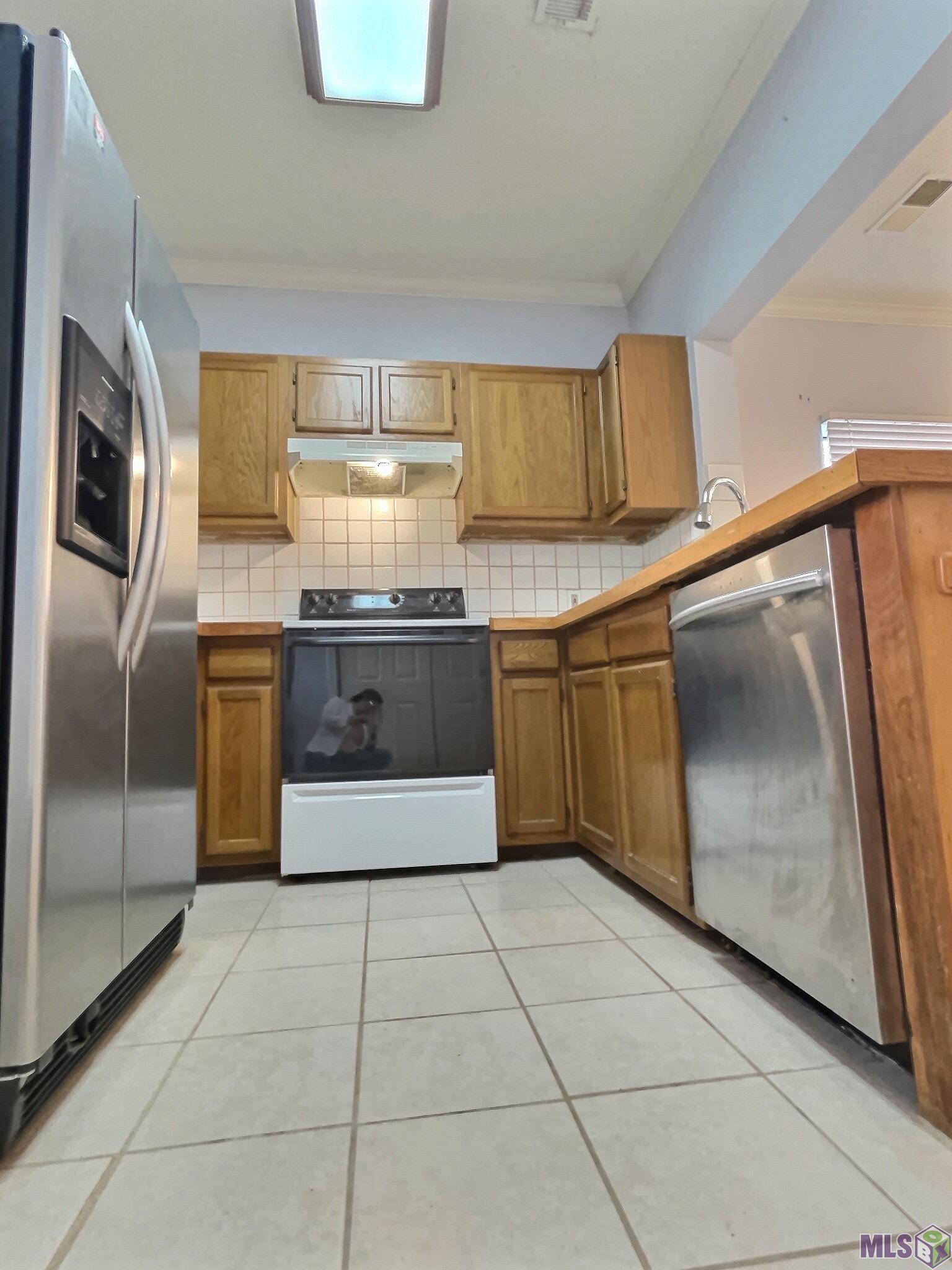 2811 South Roth Avenue, Unit 16A Gonzales, LA 70737 - Photo 5 of 12 Gallery Image 5