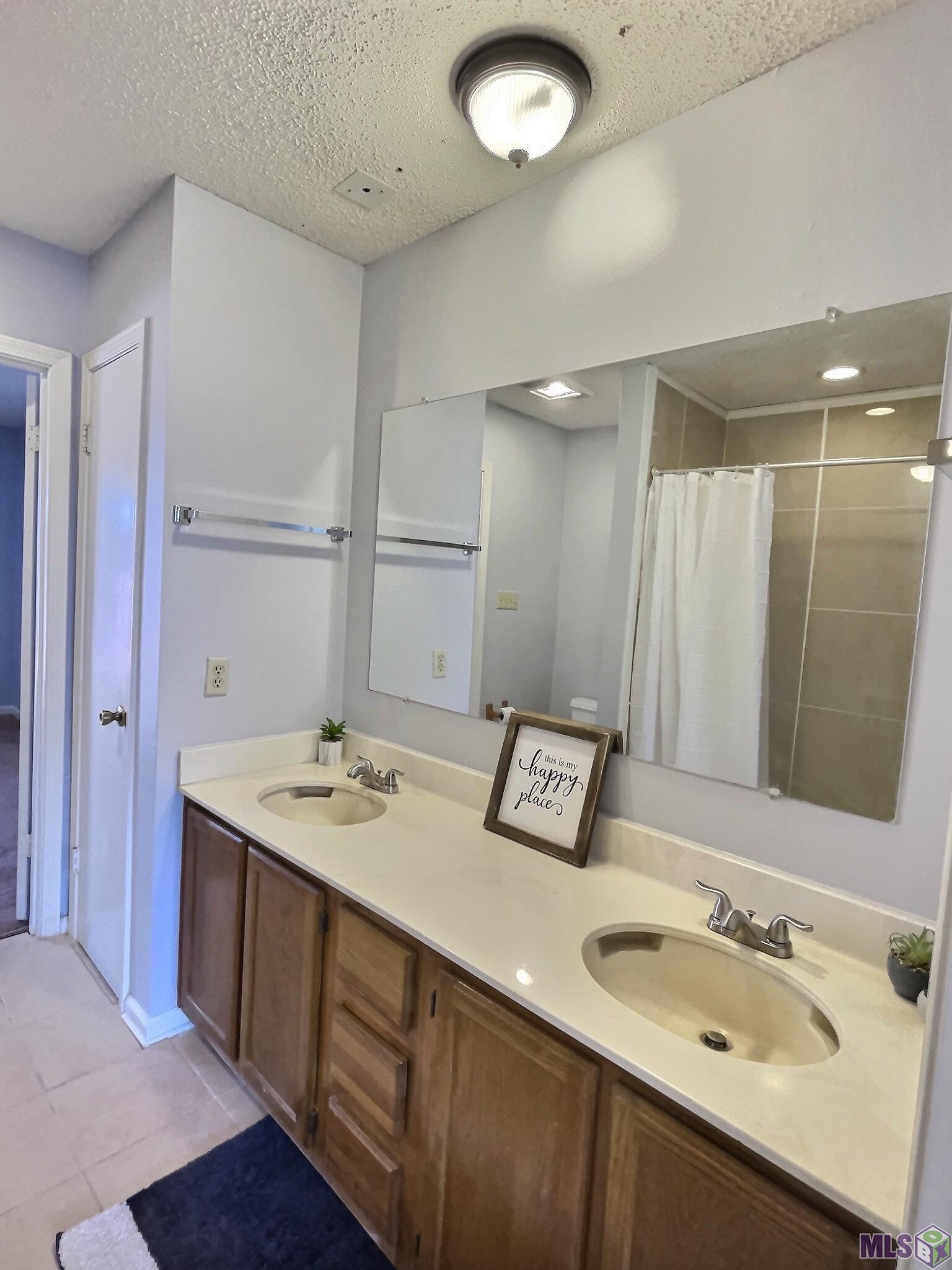 2811 South Roth Avenue, Unit 16A Gonzales, LA 70737 - Photo 8 of 12 Gallery Image 8