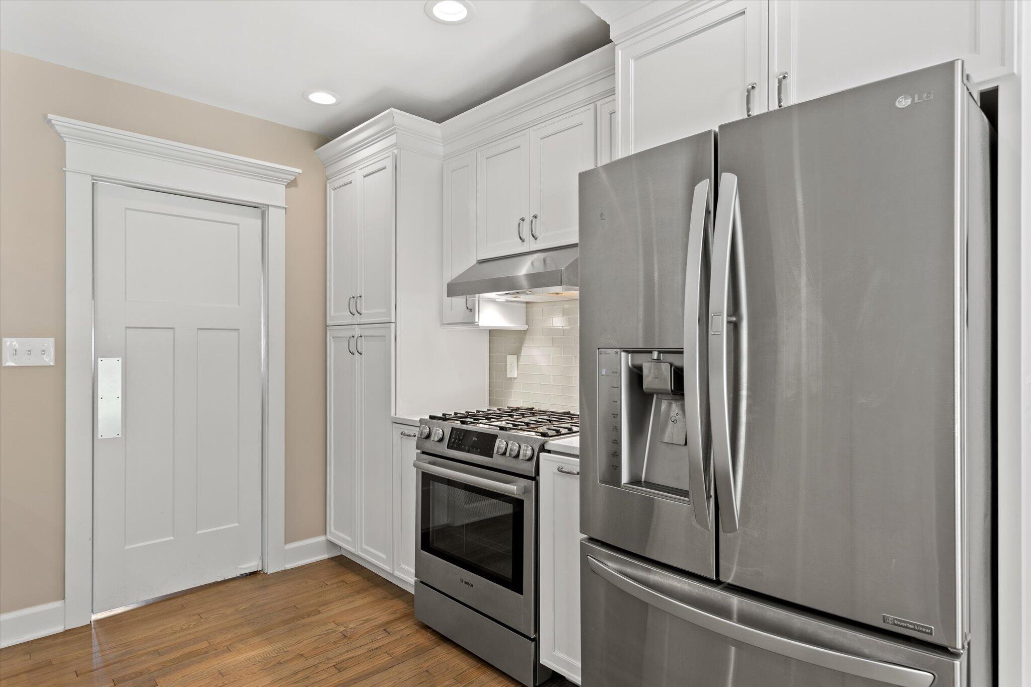 1880 Blairmore Road Lexington, KY 40502 - Photo 6 of 35 stainless appliances