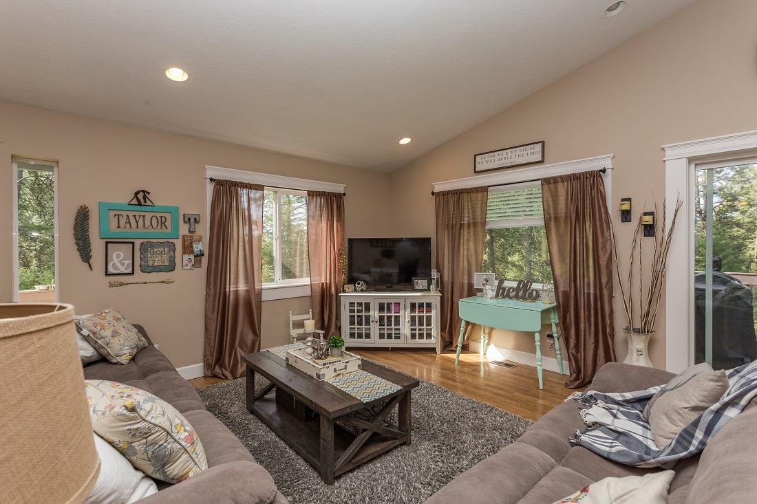 42817 North Sundance Road Elk, WA 99009 - Photo 7 of 20
