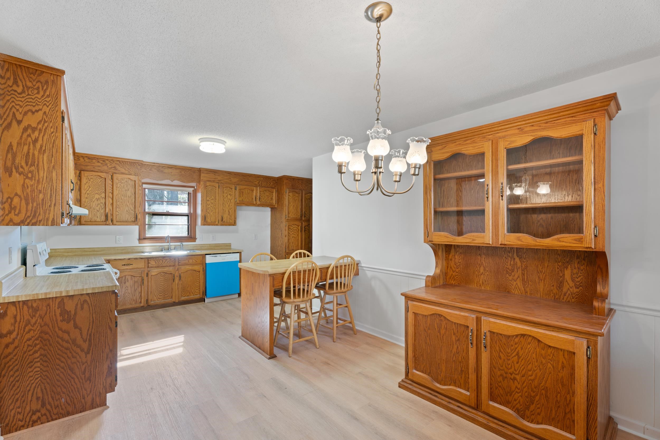 320 Arledge Road Landrum, SC 29356 - Photo 8 of 37