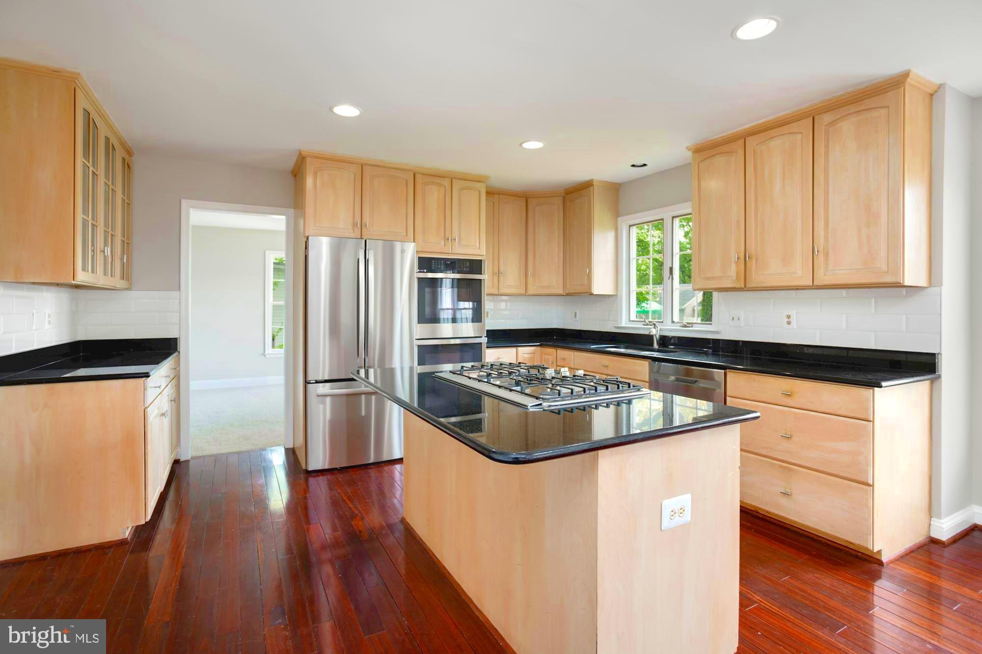 6109 Hillmeade Road Bowie, MD 20720 - Photo 14 of 33