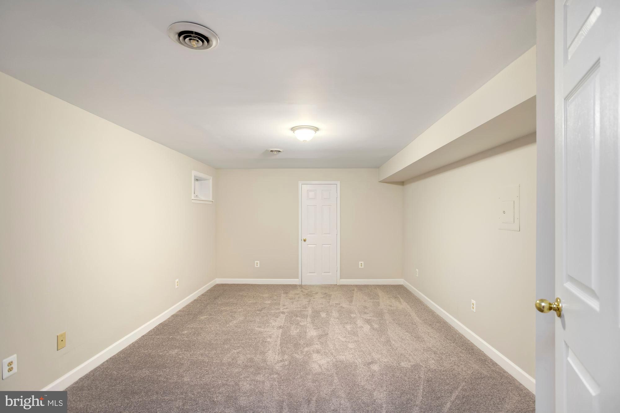 6109 Hillmeade Road Bowie, MD 20720 - Photo 30 of 33