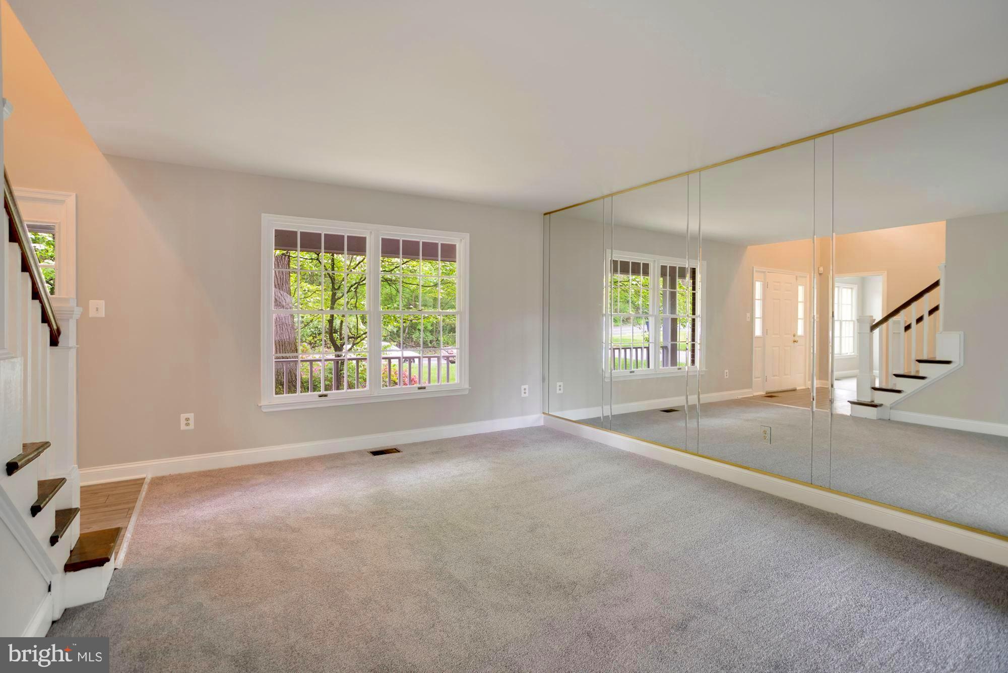 6109 Hillmeade Road Bowie, MD 20720 - Photo 8 of 33